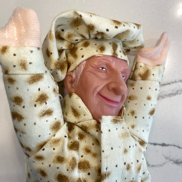 NEW Matzahman Singing & Dancing Doll - Picture 5 of 7